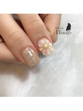 ミネット(Minette)/ぷっくりフラワー