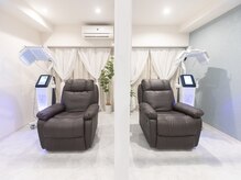 ビーティークリニカル 新宿三丁目(BT clinical)の雰囲気（壁を挟んだツーベッド！カーテンで閉めれるので人目を気にせず◎）