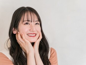エミルカ 北谷店(EMILUCA)の写真/【美人は肌から。透明感とツヤを極める“肌質改善ケア”で、美しい素肌へ】