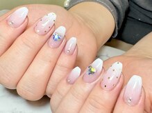 アイボリー(ivory)/王道の白グラデーション