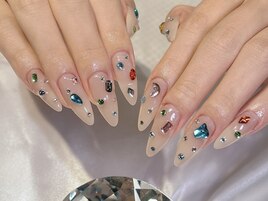 宝石ネイル　担当Mao