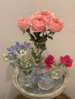 アムール 中目黒(amour)/季節のお花を飾っております　