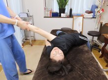 雅 クリニカルルームの雰囲気（機能運動学に、ヨガやピラティスの動きも取り入れてアプローチ♪）