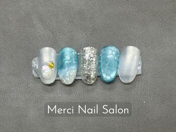 メルシー(Merci)/キラキラ海ネイル