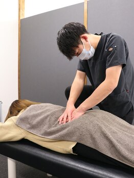 あけがわら整骨院の写真/県内大手整骨院で施術した実績のあるスタッフによる施術で本気の改善を！健康寿命の底上げに貢献します◎