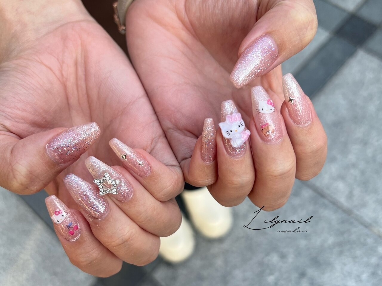 キラキラ☆#キティネイル：PG008544366｜リリー 大阪駅前第一