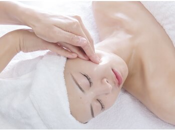 リプロ(RePro)/《STEP 5》小顔マッサージ