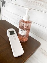 アイラッシュサロン マカナニ(Makanani)/手指消毒をお願いします