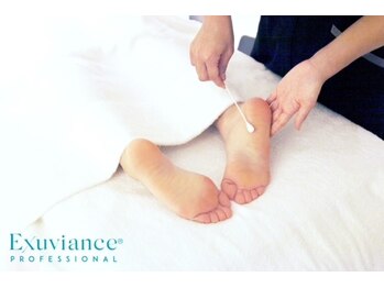 アヌヘア(Anuhea)/かかとの角質ケア