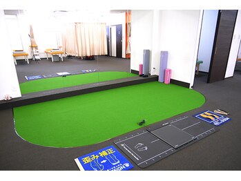 八軒さきがけ鍼灸整体院/運動スペースもございます