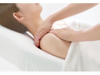 ソシエ エステティック 豊田店(SOCIE esthetic)/【立体造形】シエスタショルダー