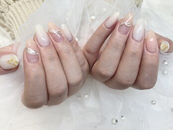 ネイルアンドまつ毛エクステ ルーナ イオンモール東久留米店の写真/オフィス系、シンプル系が大人気！カラーも豊富でリピーター多数！