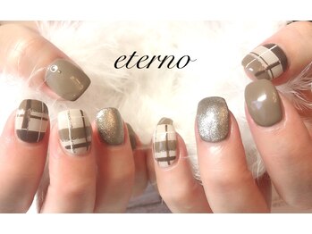 エテル(eterno)/秋のチェック柄ネイル