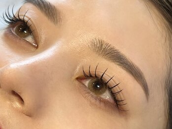 ベッキーラッシュ 天神店(Becky Lash)の写真/《ダメージレス×自然なボリューム》で瞳の大きさを最大限に★1ランク上の仕上りの美しさへ!モチの良さも◎