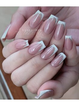 トゥートゥー(TOUTOU)/ラメライ　白フレンチ