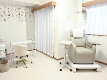 リリー(Lilly)の雰囲気（ゆったりソファ席でリラックス。ネイルケアだけも大歓迎◎）