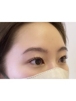 ナチュラル上品な目元にしたい