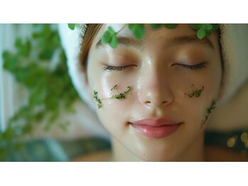 ラティエ(Latier)の写真/【ホームケアでは叶わない本格ケアで肌質改善◆月1回のハーブピーリングであらゆる部位の肌のお悩み改善】