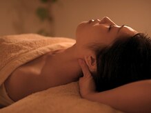 寝譜(nefu)の雰囲気（鍼灸師が解剖学に基づいたリラクゼーション施術を行います）