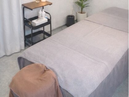 Blossom 【ホワイトニング/脱毛/韓国肌管理/毛穴洗浄】【3/23 NEW OPEN(予定)】の写真