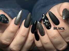 マット／クロム／黒　¥9,900