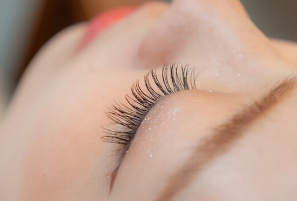 大人気☆フラットラッシュ160本まで6800円！（持続アップコーティング付き）