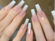 ヴィーナスネイル(Venus Nail)/長さだし　夏ネイル
