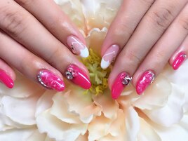 ビジュー盛アートネイル