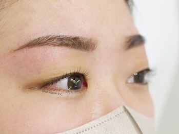 geNe 'n GRUS(ジーン アンド グルス)/上下カール+美眉スタイリング