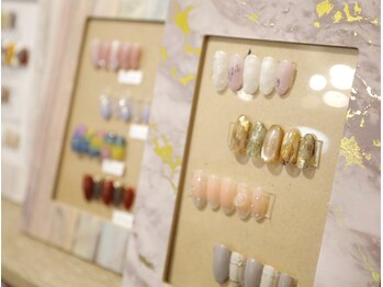 ドールズ ネイル(DOLLS NAIL)/シンプル～アートまで豊富