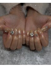 ロミー(Rommy)/ビジューネイル