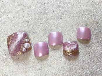 ネイルサロン ロゼプリュム/マグネットが素敵なフットネイル