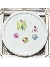 ネオンカラーで足元から元気に