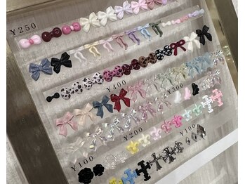 サントリナ リリー(Santolina Lily)の写真/「パーツがない」なんて言わせない!筆記体~ゴシック体まで、理想を叶える圧倒的な在庫量が自慢♪