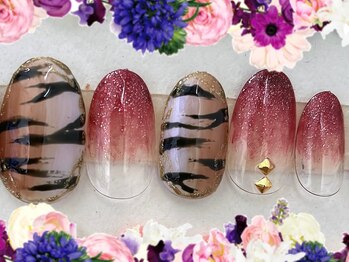 ホワイトカラー(White Color)/選べるデザインアートネイル♪