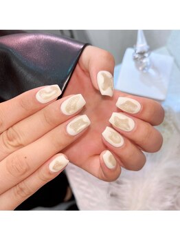 グロー ネイル(Glow Nail)/