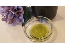 自家製栽培のよもぎで作ったオイル♪ポカポカ温まる◎冷え解消へ