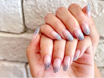 キャンアイドレッシー 藤沢店の写真/ラメグラ3300円！スピーディーに施術完了！プチプラでご満足頂けるネイルをご提案◎短時間でキレイな指先◎