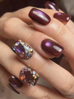 B.の写真/カラー・パーツ・ラメ多数ご用意◇人気のマグネット・ミラーも豊富に取り揃え！理想のデザインを叶えます♪