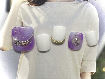 シエルネイルスタジオ 新宮店(Ciel nail studio)の写真/お洒落上級者は足先まで美しい♪季節を問わず年中フットネイルが楽しめる★見えないところも抜かりなく♪