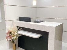 ロココ 仙台店(Rococo)の雰囲気（ピアノのBGMが流れるクリニックのような清潔感がある店内）