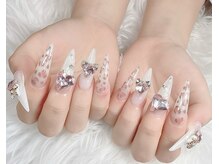 ゴテかわ(GOTE KAWA)/ヒョウ柄ネイル、ハートネイル