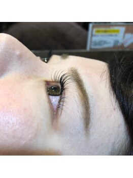 フリルアイビューティ 豊中店(Frill Eye Beauty)/