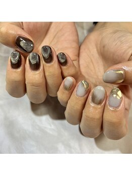 リファインネイル(refinenail)/ちぐはぐニュアンスネイル