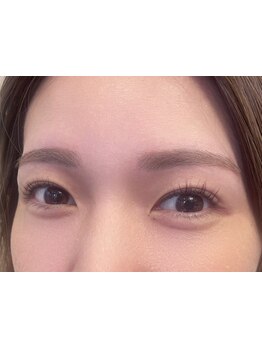 ナチュラル上品な目元にしたい