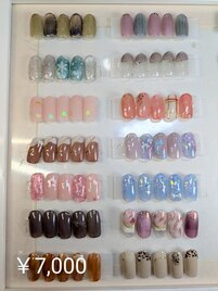 定額ネイルデザイン　¥7,000