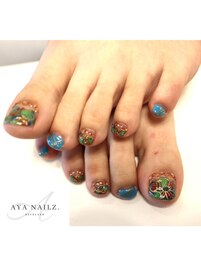 エスニックな花柄アートネイル