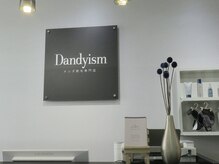 ダンディズム(Dandyism)の雰囲気（店内は４F,エレベーターを降りてすぐ左側がお店の入口になります）