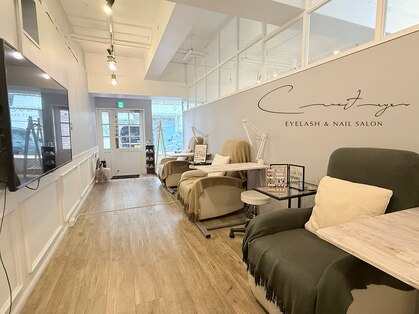 クレセント アイアンドネイル 今泉店(Crescent)の写真