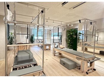 ラ ピラティス 姫路店(La pilates)/ピラティス×姿勢矯正で姿勢改善